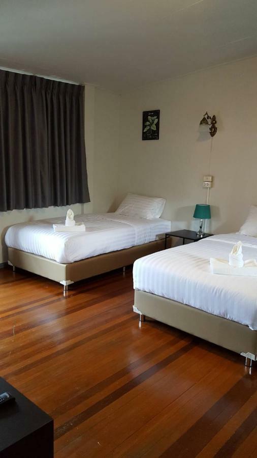 Maya Bed And Food Hostel Čiang Mai Exteriér fotografie