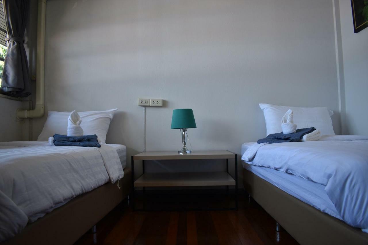 Maya Bed And Food Hostel Čiang Mai Exteriér fotografie