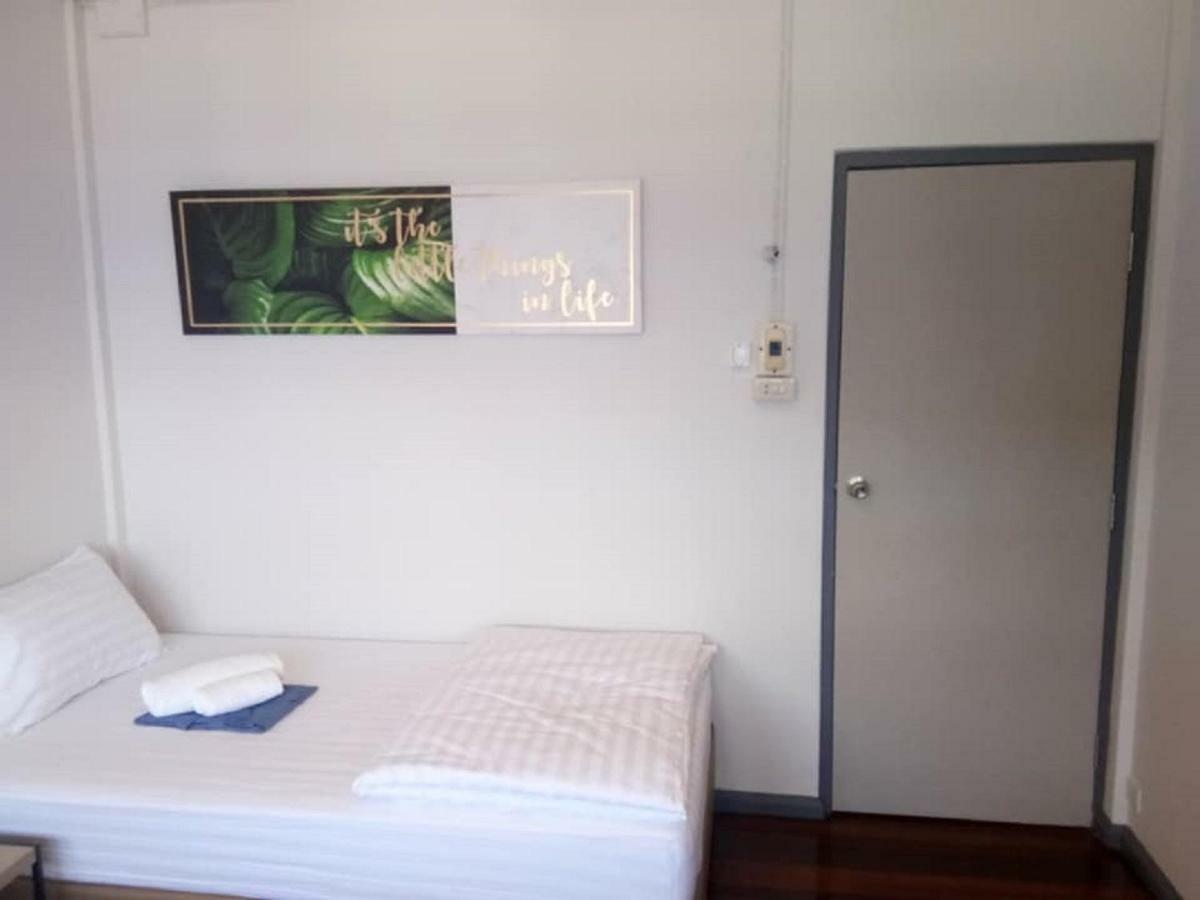 Maya Bed And Food Hostel Čiang Mai Exteriér fotografie